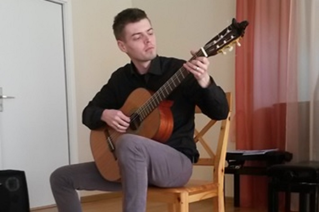 skolotājs