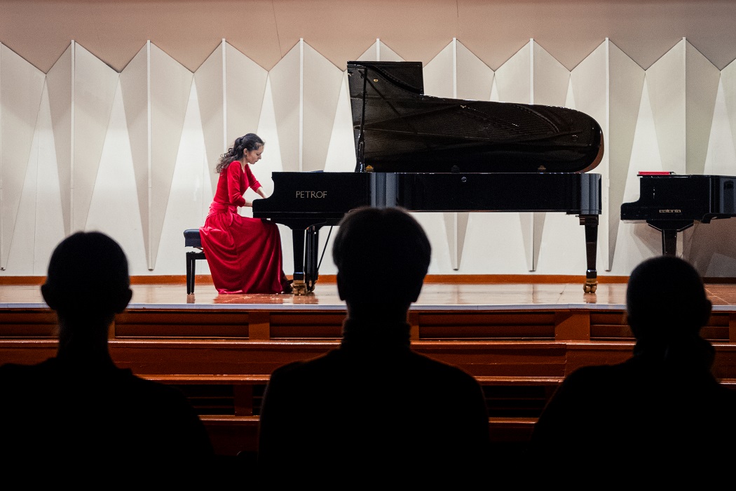 Pianistes DIĀNAS ZANDBERGAS koncertlekcija DĀRGAKMEŅI KLAVIERĒM 