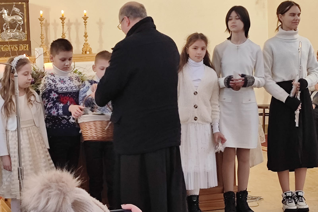 SBDMV Mūzikas skolas audzēkņu koncerts Daugavpils Dieva Želsirdības baznīcā