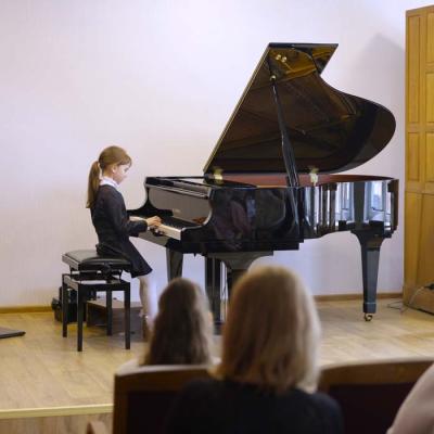 IX Latgales reģiona jauno pianistu festivāls