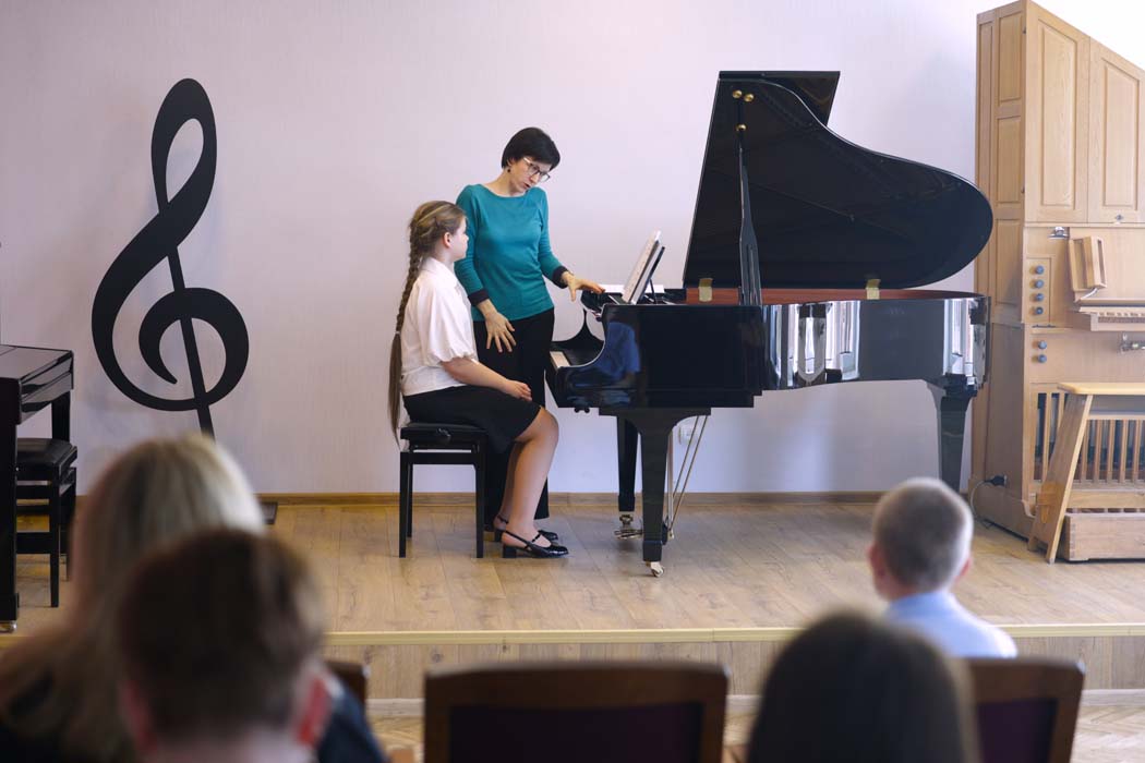 Pedagogu profesionālās kvalifikācijas pilnveides programma izglītības programmas Taustiņinstrumentu spēle – Klavierspēle pedagogiem Ivetas Pinkules vadībā