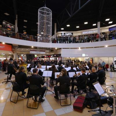 SBDMV simfoniskā orķestra koncerts T/C DITTON 