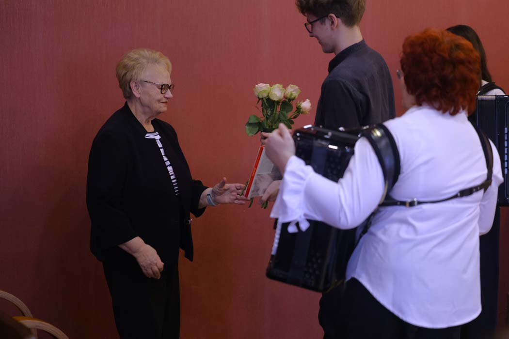 Georgijam Skakunam – 100