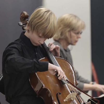 Stīgu instrumentu nodaļas koncerts Ziemassvētku Gaidās