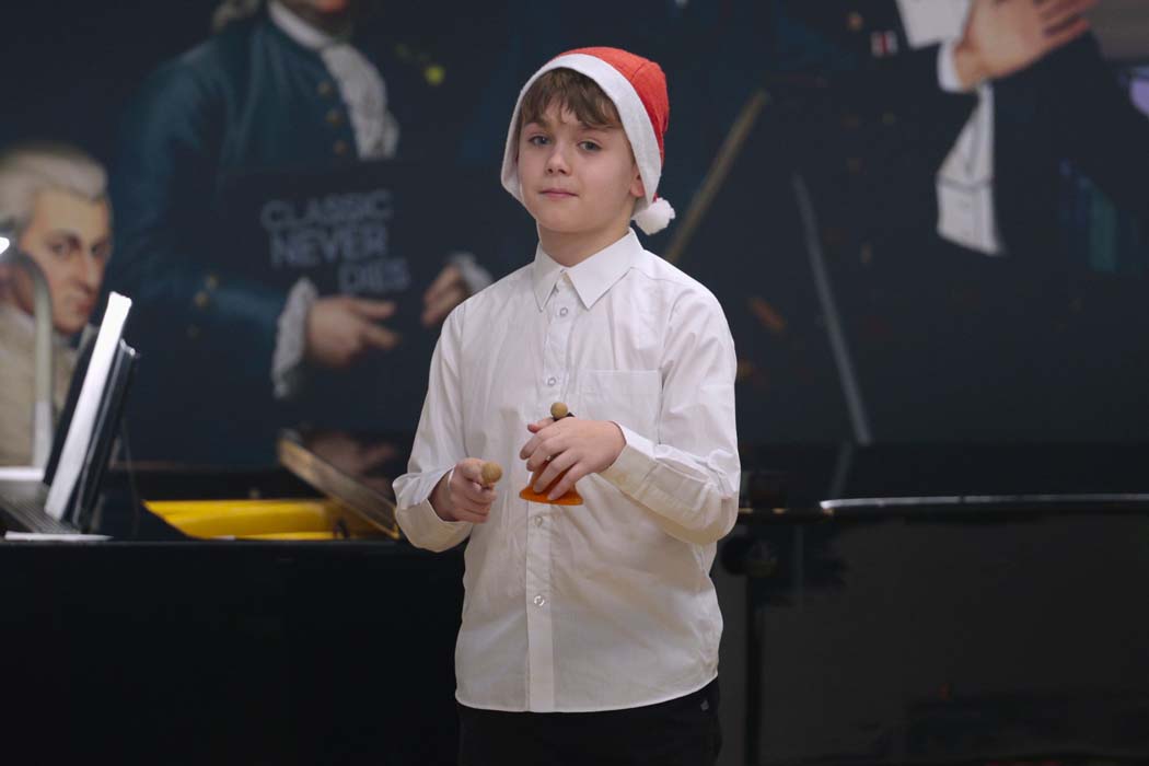 Kora klases audzēkņu Ziemassvētku koncerts “Ziemas stāsti dziesmās”