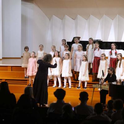 Kora klases kolektīvu koncerts “Dziesmu kamolītis”