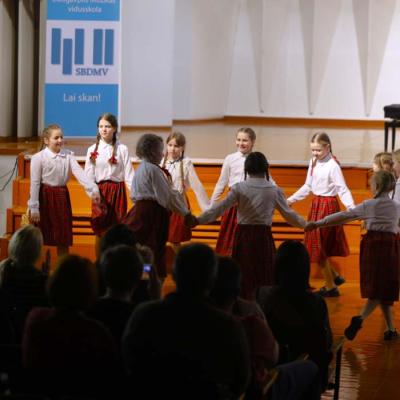 Kora klases kolektīvu koncerts “Dziesmu kamolītis”