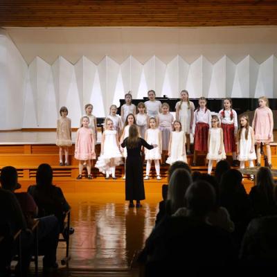 Kora klases kolektīvu koncerts “Dziesmu kamolītis”