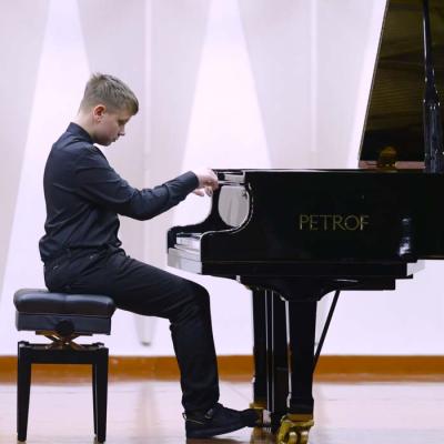 XVI Starptautiskais Jauno mūziķu konkurss VIVA LA MUSICA