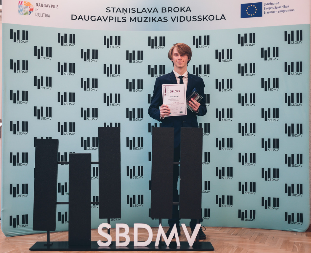 XIII Starptautiskais Jauno mūziķu konkurss VIVA LA MUSICA