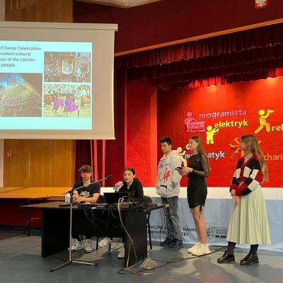 Erasmus+ projekts “Māksla agrāk un tagad” Polijā