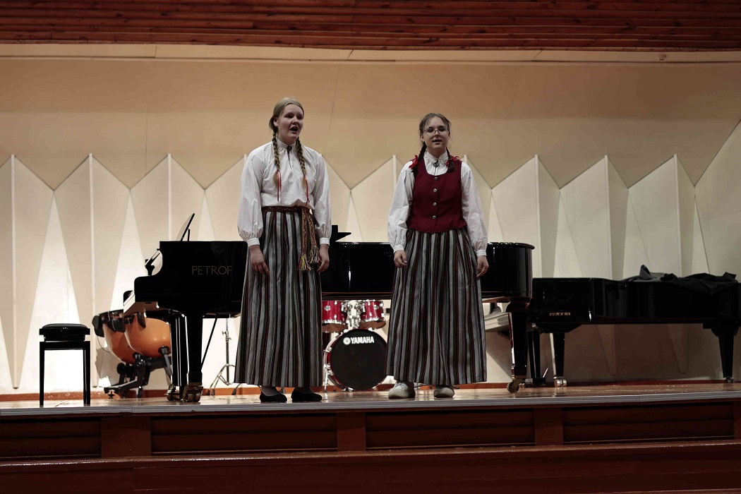  Koncerts Ziedonis klāt